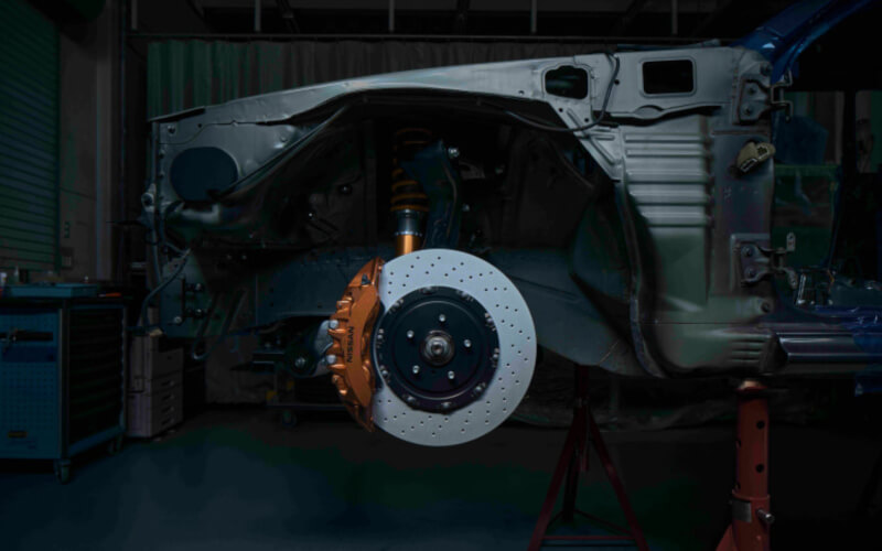 Check-up Media Nissan R32 EV brakes