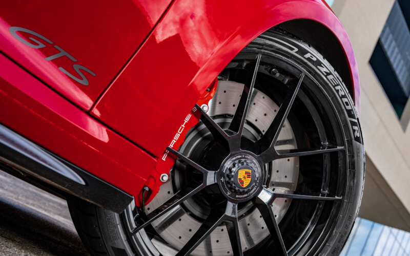 Check-up Media Pirelli Porsche