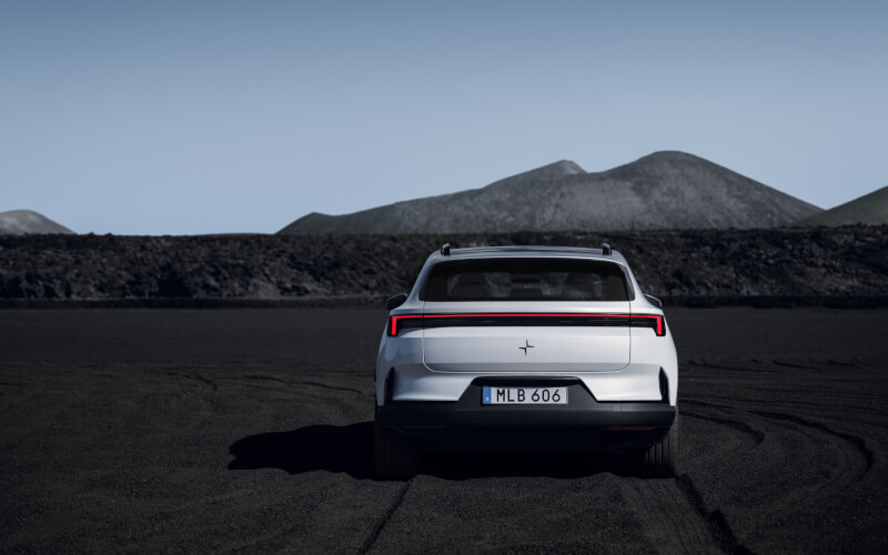 Check-up Media Polestar 4 SUV rear