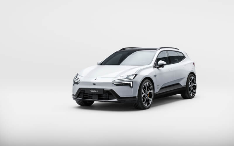 Check-up Media Polestar 4 SUV studio