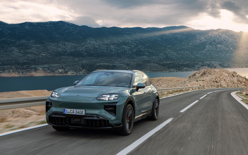 Check-up Media Porsche Cayenne Electric