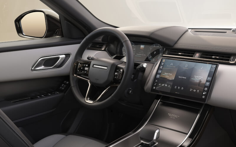 Check-up Media Range Rover Velar Belgravia Edition interior