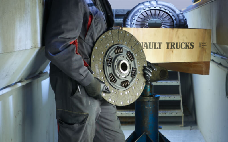 Check-up Media Renault Trucks clutch pack