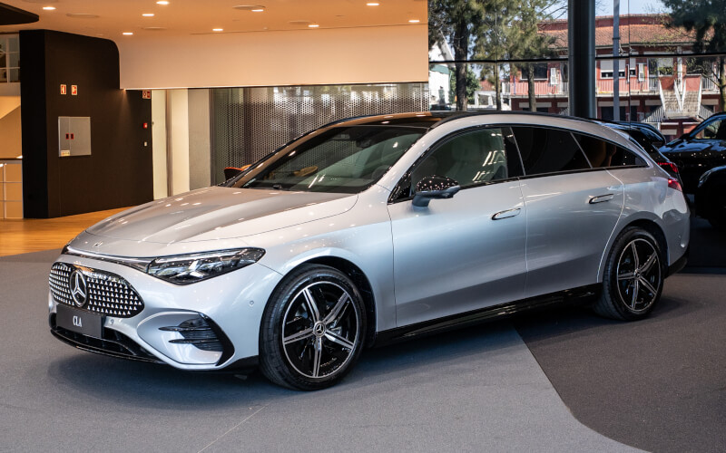 Check-up Media Soc. Com. C. Santos Mercedes-Benz CLA Shooting Break 2