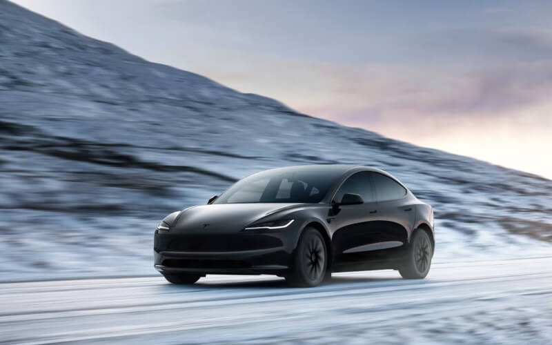 Check-up Media Tesla Model 3