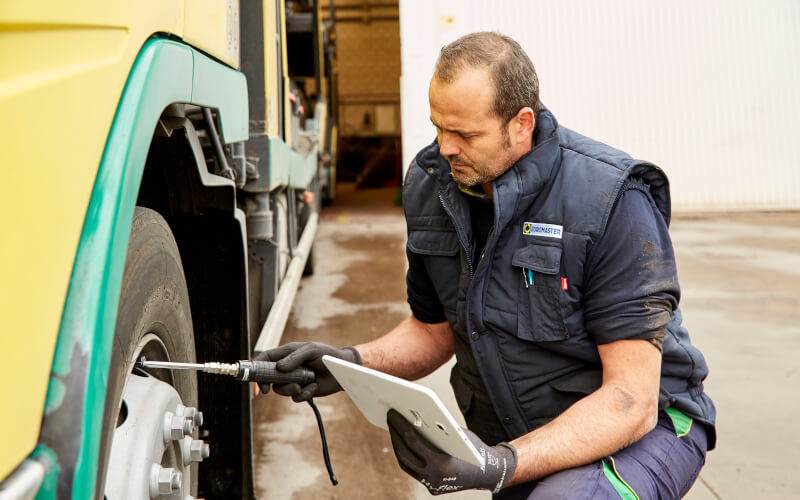 Check-up Media tire checking