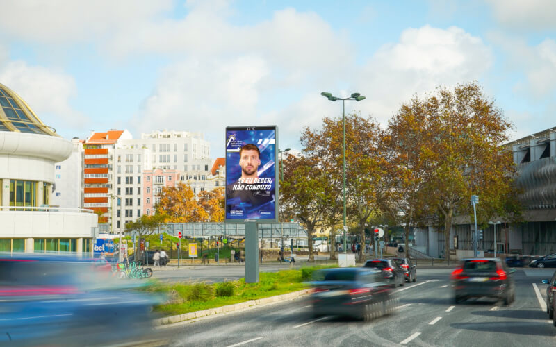 Check-up Media United Nations JCDecaux