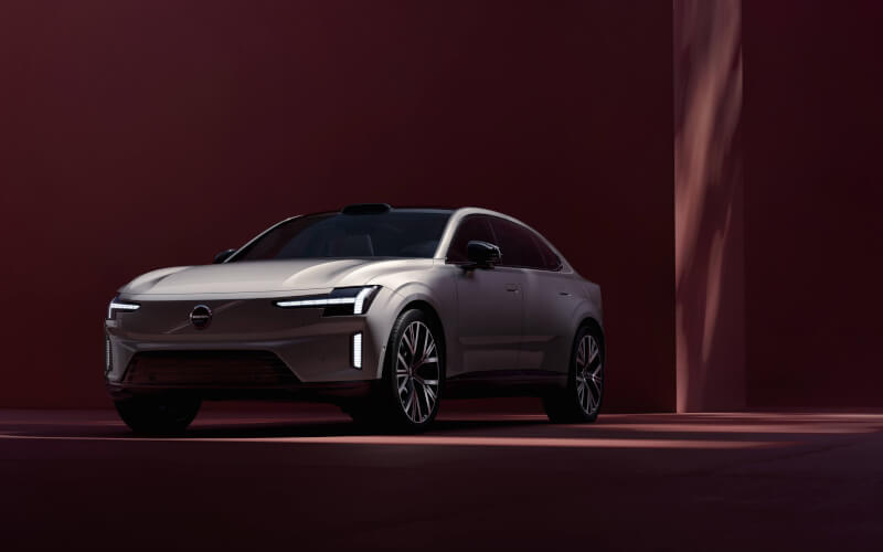 Check-up Media Volvo ES90 2