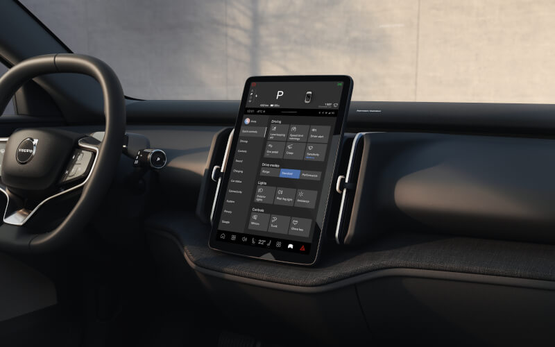 Check-up Media Volvo EX30 V2L dashboard
