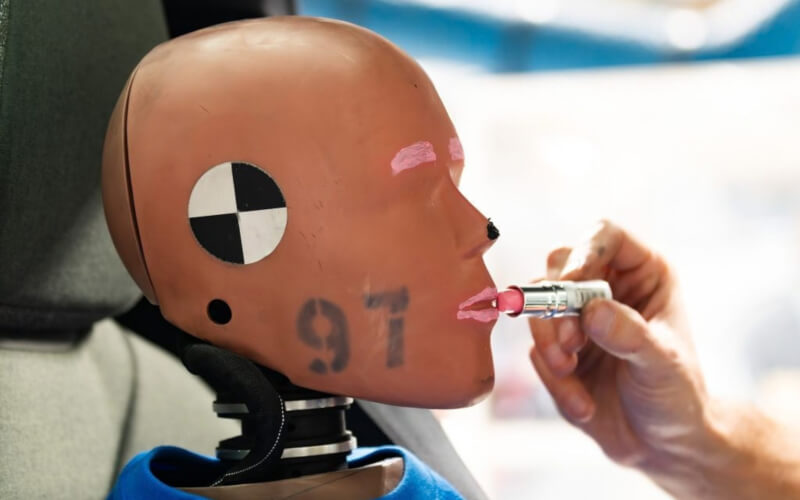 Check-up Media Volvo female dummy 2