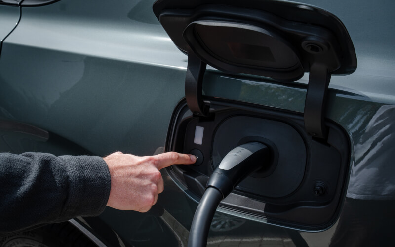 Check-up Media Volvo Tesla Supercharger 2