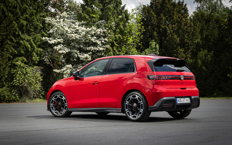 Check-up Media VW ID. Polo GTI rear
