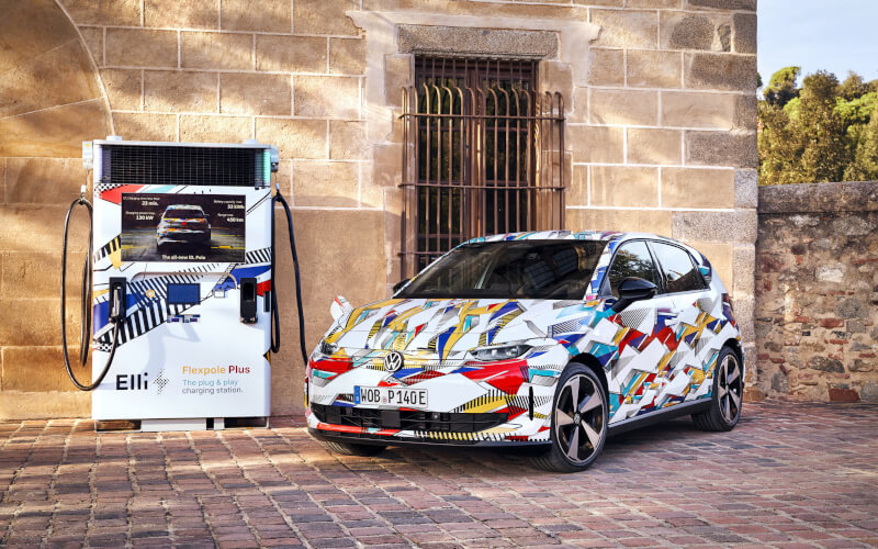 Check-up Media VW ID. Polo rechargiing