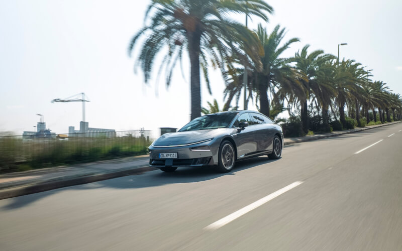 Check-up Media XPENG P7+