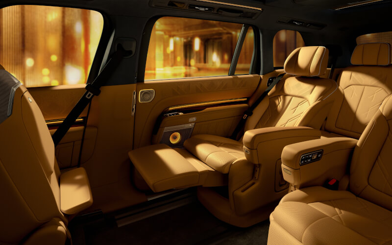Check-up Media Zeekr 9X seats
